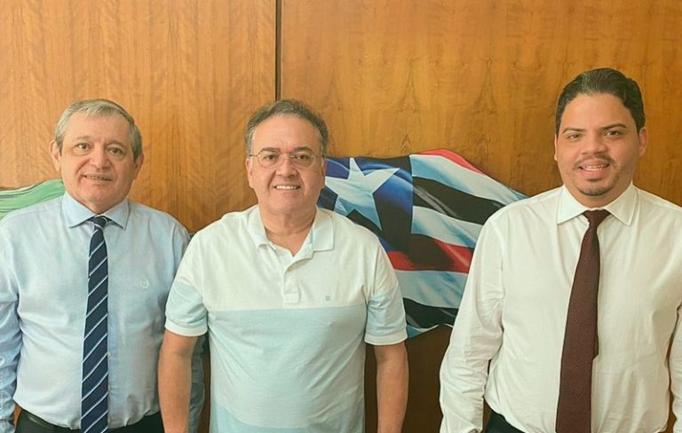 Antônio Rosendo, Roberto Rocha e o prefeito Luciano 